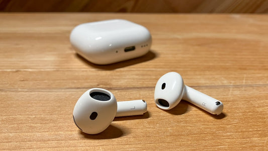 Apple AirPods 4 ANC Wireless Earbuds Bluetooth Headphones with Active Noise Cancellation Adaptive Transparency Mode Personalized Spatial Audio USB C Charging Case Wireless Charging H2 Chip - WHITE ( 1107651) (MSRP $259.99)