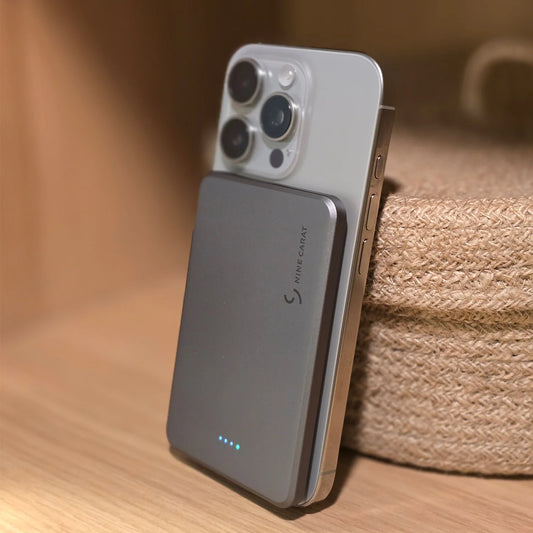 NineCarat Magnetic Power Bank (5K, Ultra Slim) Gray ( 1107490) (MSRP $59.99)